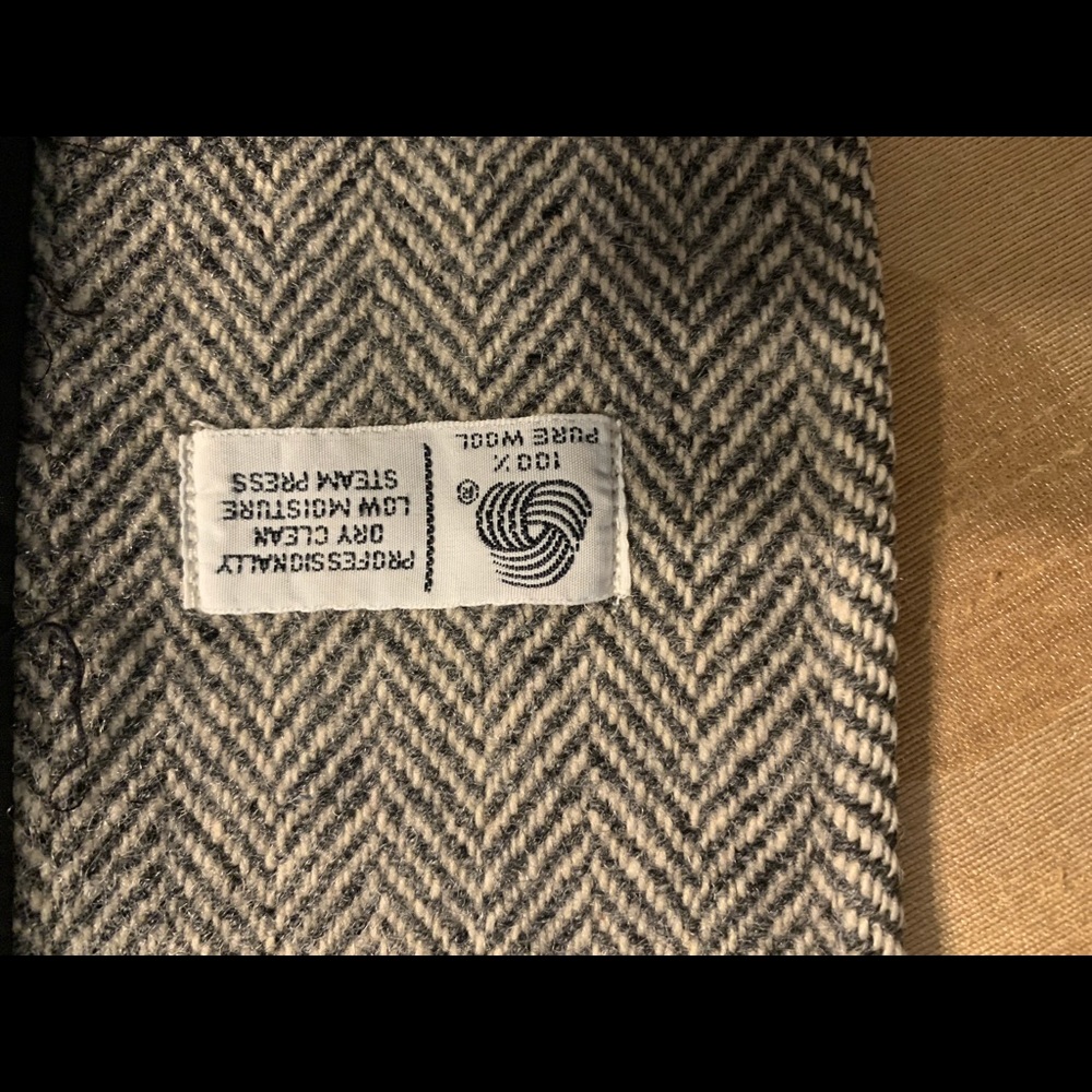 Stunning vintage ladies Chesterfield coat! - Picture 6 of 6
